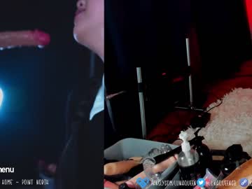latina cam girl lunaqueeeen image #3607351
