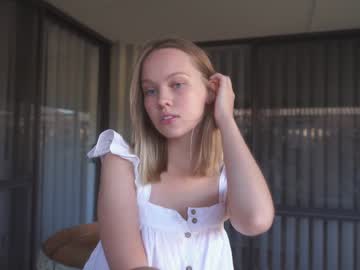 latina cam girl bibi_it_is image #2459461