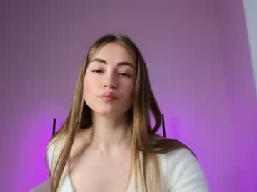 latina cam girl strawberryjamx image #2675681