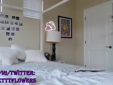 latina cam girl violetttflowers image #1406232