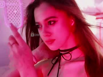 latina cam girl taanni_bc image #2667280
