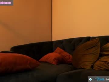latina cam girl lindabluee image #770970