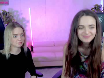 latina cam couple kira0541 image #3017127