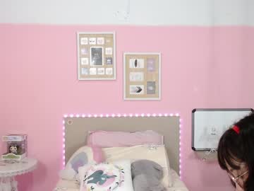 latina cam girl little_effy18 image #1229123