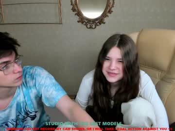 latina cam couple karolina_coy image #1092390