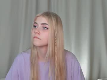 karenhale latina cam