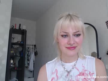 latina cam girl _mllymoore_ image #1531978