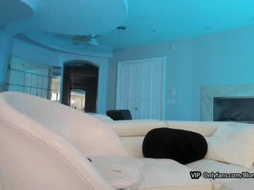 latina cam girl blonde_riderxxx image #3338963