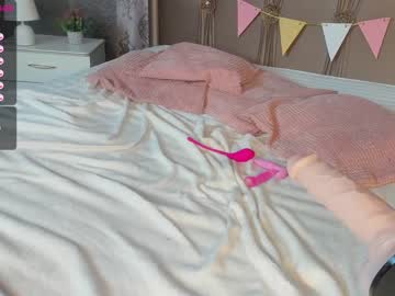 latina cam girl esmeross_ image #1525184