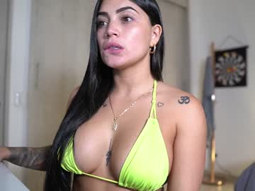 latina cam girl ashlyeroberts01 image #3047648