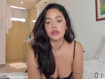 latina cam girl n_o_v_a image #2232670