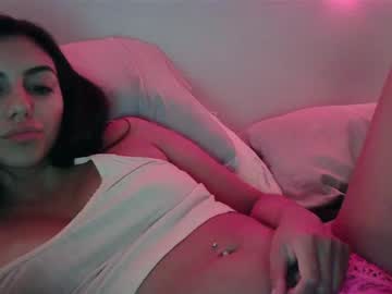 latina cam girl genesismoselle image #2977692