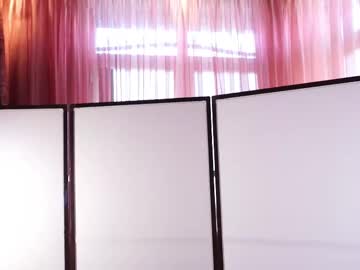julipenning latina cam