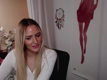 latina cam girl shy_zorii image #1054948