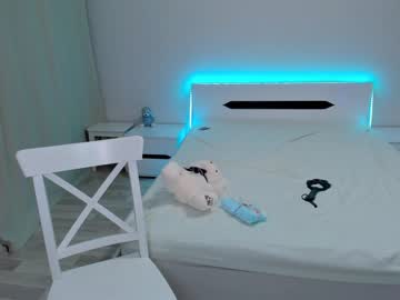 latina cam girl yana_squrel_22 image #992676