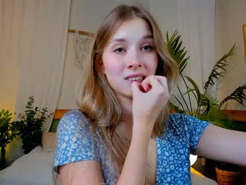 latina cam girl milablush image #3341264