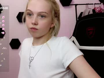 latina cam girl small_blondee image #2873509