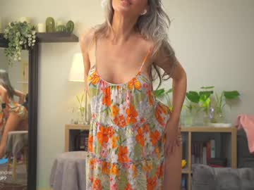 latina cam girl sunniedayz image #2761199