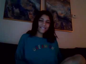 latina cam girl priscilla1490 image #2330974