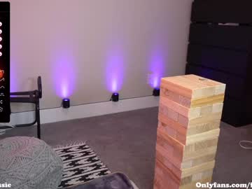 latina cam girl fiery_redhead image #4564261