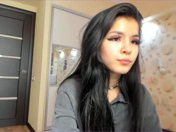 latina cam girl akino_17 image #246728