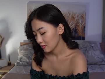 latina cam girl refined_style image #4412230