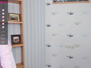 latina cam girl shy_media image #2906990