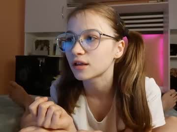 latina cam girl mekyy_no_neko image #1055343