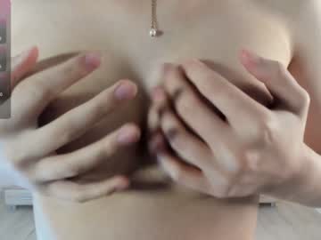 latina cam girl wildaduffield image #4625285