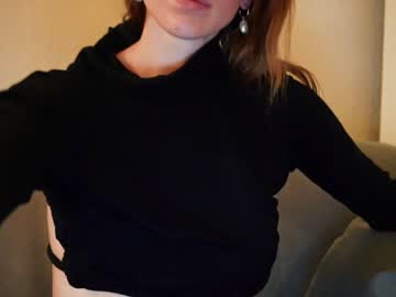 latina cam girl ellaa91 image #1664295