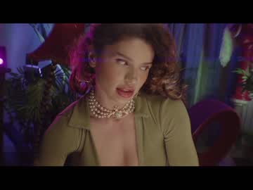 latina cam girl lucieoude_ image #2505417