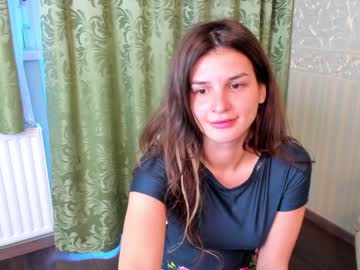 latina cam girl elaanna image #158506