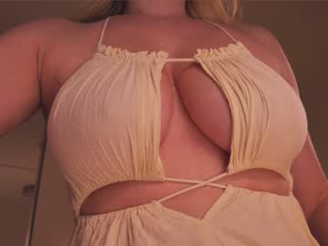 latina cam girl saltedhoney image #4065536