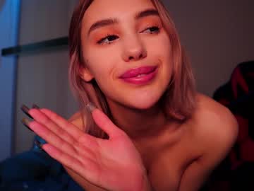 latina cam girl angella_kleee image #1909575
