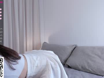 latina cam girl peek_in_my_window image #4186604