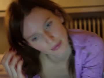 latina cam girl ellaa91 image #2126681
