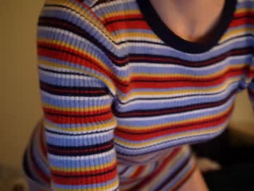 latina cam girl ellaa91 image #1992974