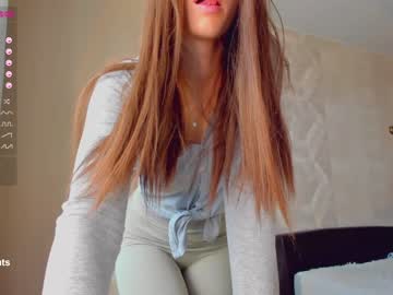 latina cam girl milena_manin image #1001441