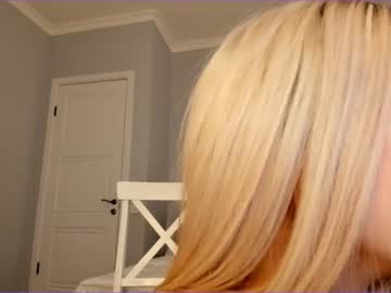 latina cam girl bae_suz image #242451