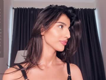 latina cam girl suzannedavise image #3934757