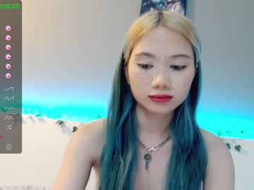 latina cam girl le_chan image #362335