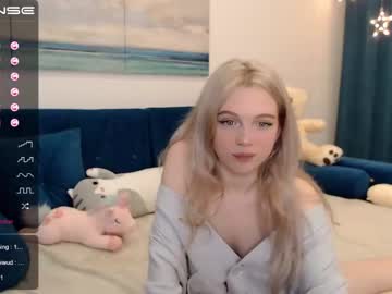 latina cam girl small_blondee image #912968