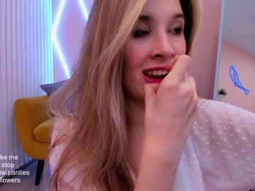 latina cam girl milablush image #2135680