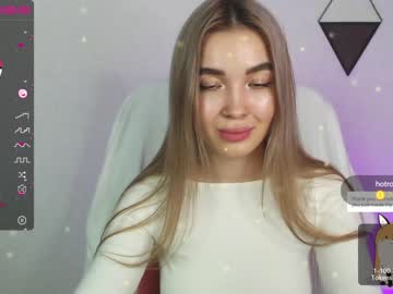 latina cam girl yourvirusqueen_ image #1431776