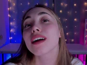 vikki_opp latina cam