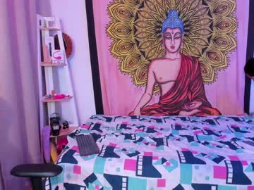 latina cam girl calypso_and_ge1 image #3745634