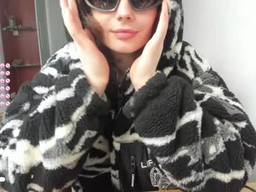 latina cam girl mxxnsxsul image #4297167