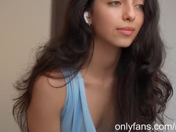 latina cam girl naughtysammx image #4189309