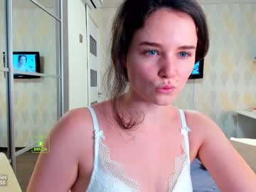 latina cam girl demurelixir image #1974761