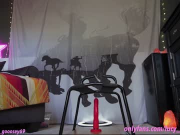 latina cam girl lucy_gooosey image #4426745